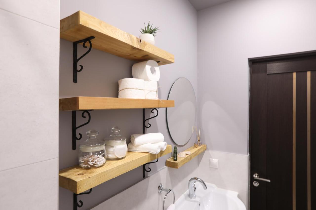 Hotelise I Blue-Poppy Apartment Yerevan Bagian luar foto