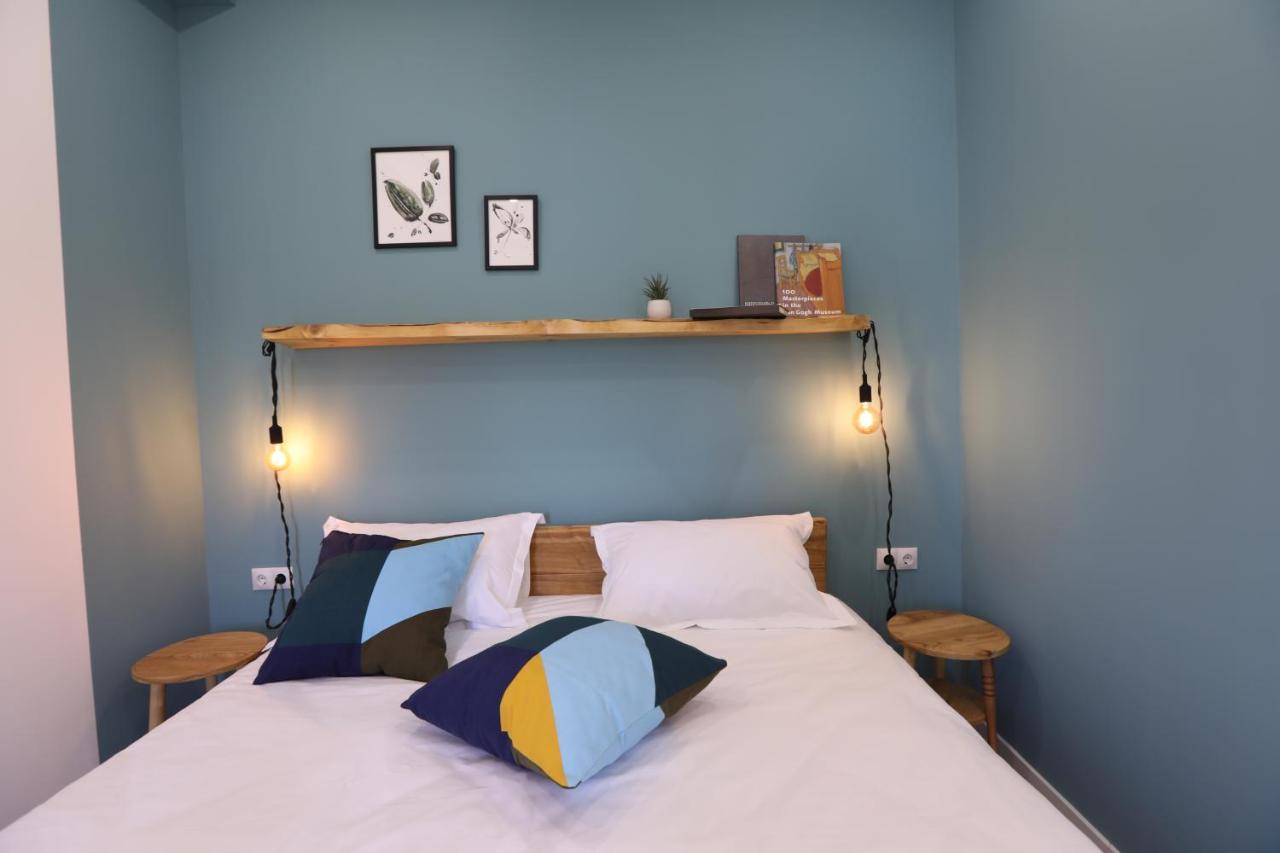 Hotelise I Blue-Poppy Apartment Yerevan Bagian luar foto